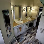 Bed & Breakfast La Longere Des Nuits De Varenne 3*