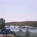 La Longère Des Nuits De Varenne Bed & Breakfast 3*