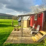 La Longère Des Nuits De Varenne Bed & Breakfast 3*