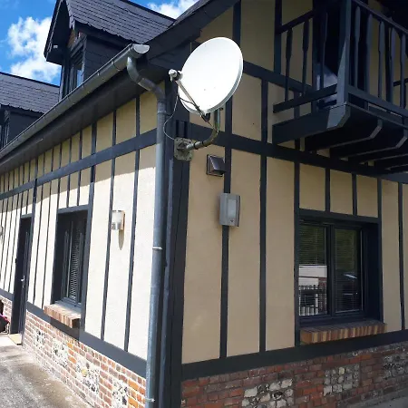 Bed & Breakfast La Longère Des Nuits De Varenne