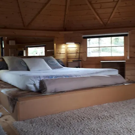 Bed and Breakfast La Longere Des Nuits De Varenne