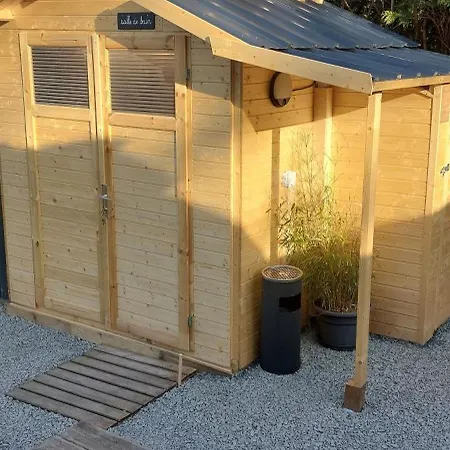 La Longère Des Nuits De Varenne Bed & Breakfast