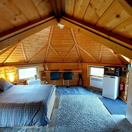 Bed & Breakfast La Longère Des Nuits De Varenne