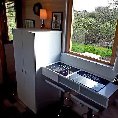 Bed & Breakfast La Longère Des Nuits De Varenne 3*