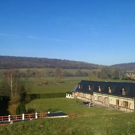 Bed & Breakfast La Longère Des Nuits De Varenne 3*