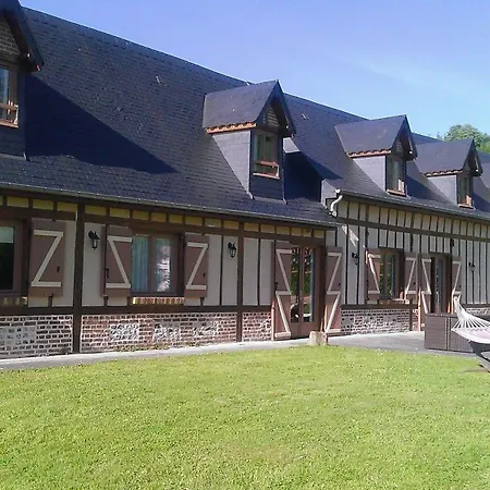 Bed & Breakfast La Longere Des Nuits De Varenne