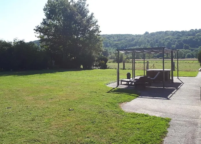 La Longere Des Nuits De Varenne 3* Muchedent